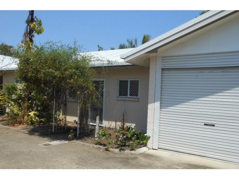 13/401-409 McCoombe Street, Mooroobool QLD 4870