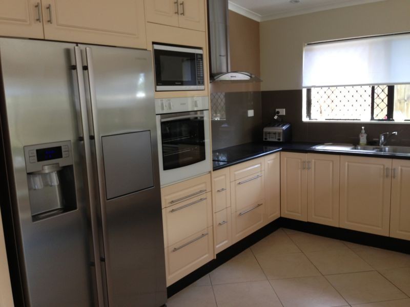 9 Derby Street, Yorkeys Knob QLD 4878