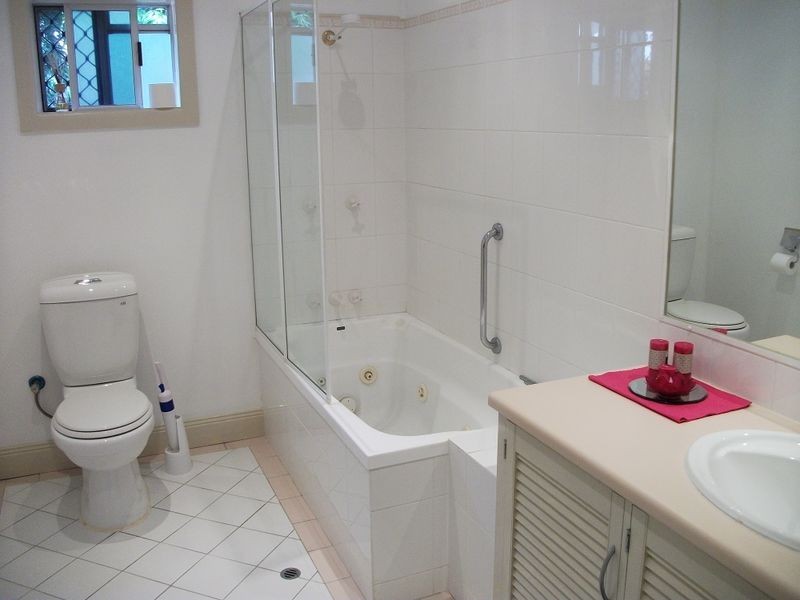 9 Derby Street, Yorkeys Knob QLD 4878