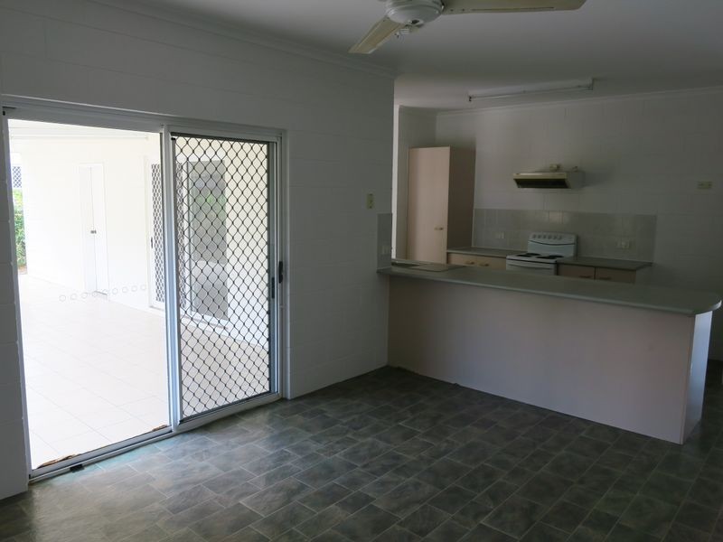 6 Redwood Street, Whitfield QLD 4870