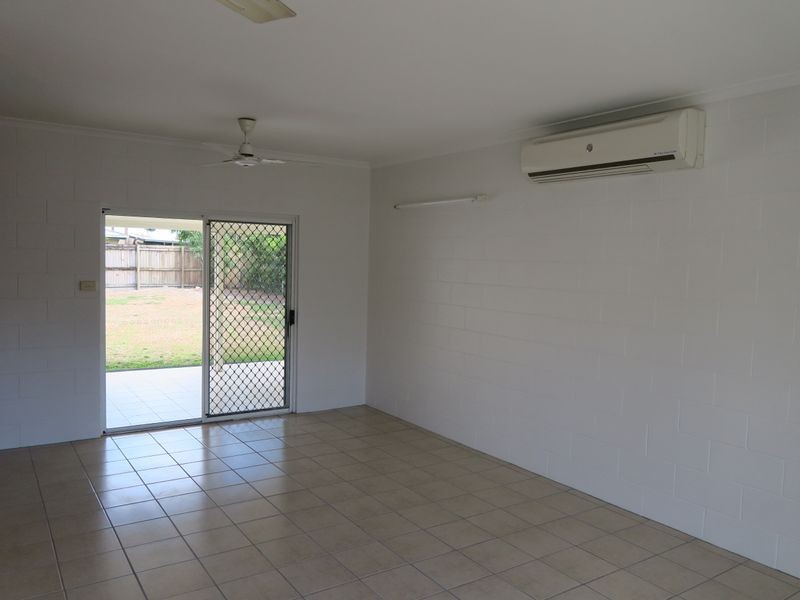 6 Redwood Street, Whitfield QLD 4870