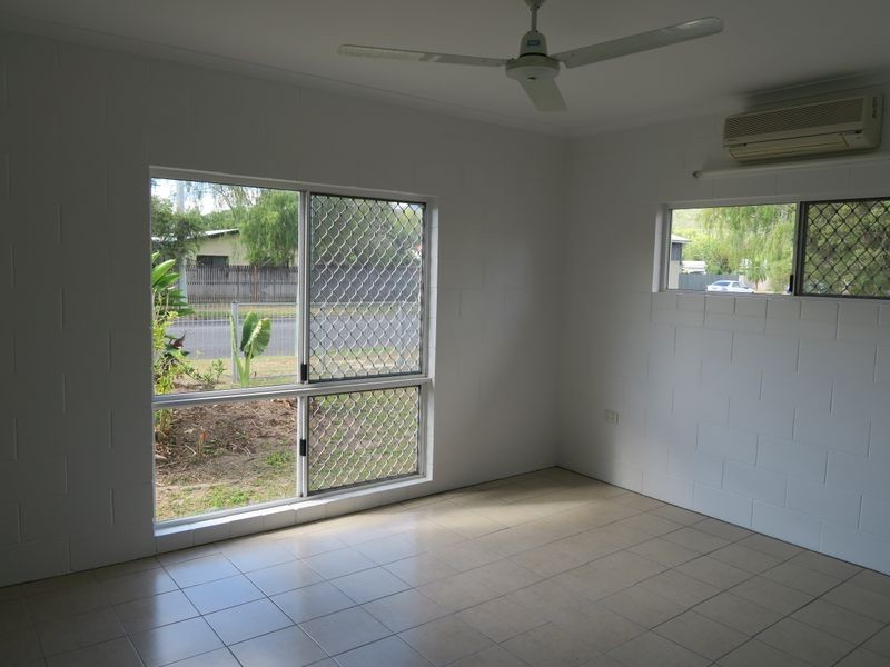 6 Redwood Street, Whitfield QLD 4870