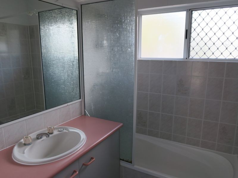 6 Redwood Street, Whitfield QLD 4870