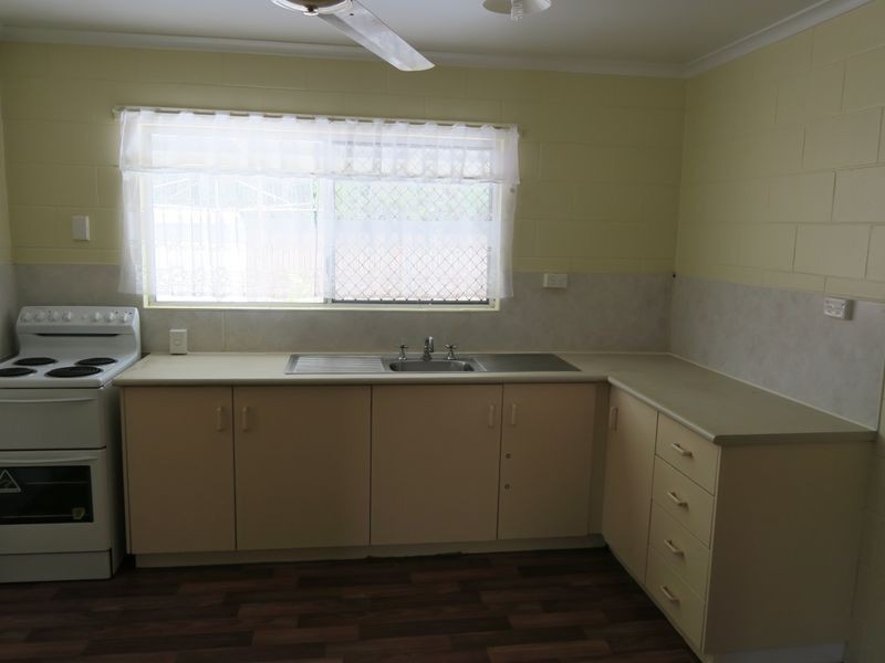 31a Enmore Street, Manoora QLD 4870