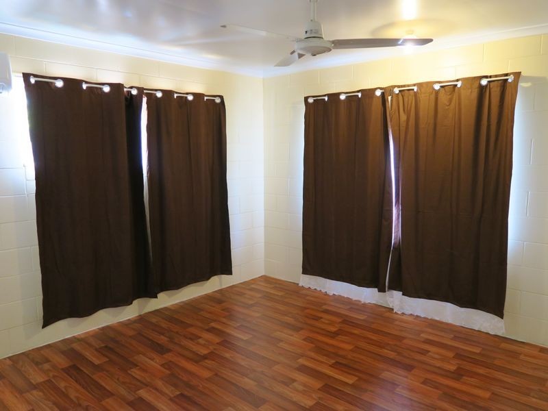 31a Enmore Street, Manoora QLD 4870