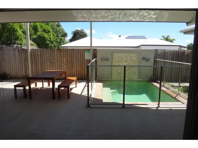 2/60 Harbour Drive, Trinity Park QLD 4879