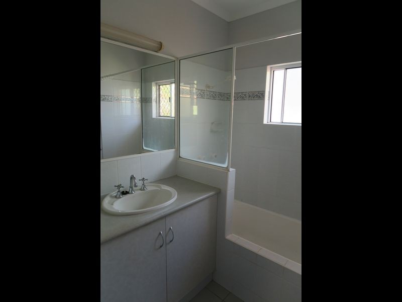 68 Ebony Street, Redlynch QLD 4870