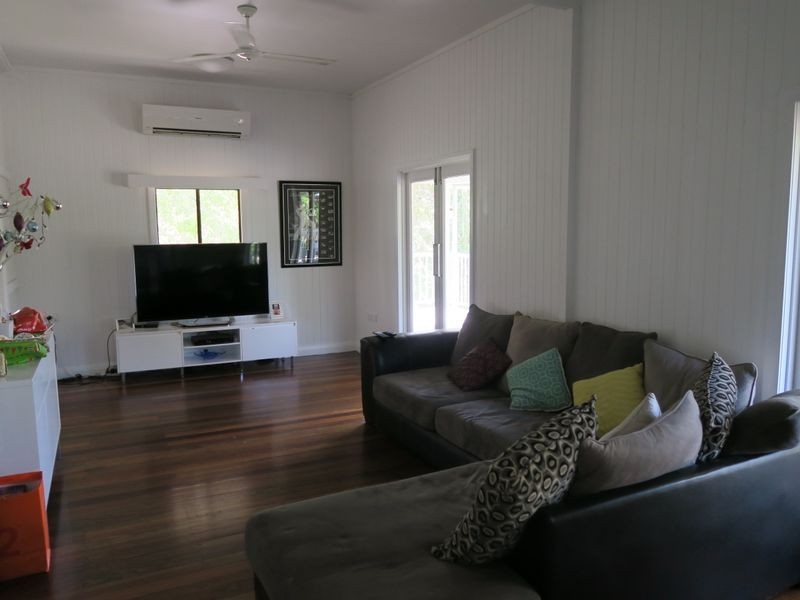 1 Pittsburg Street, White Rock QLD 4868