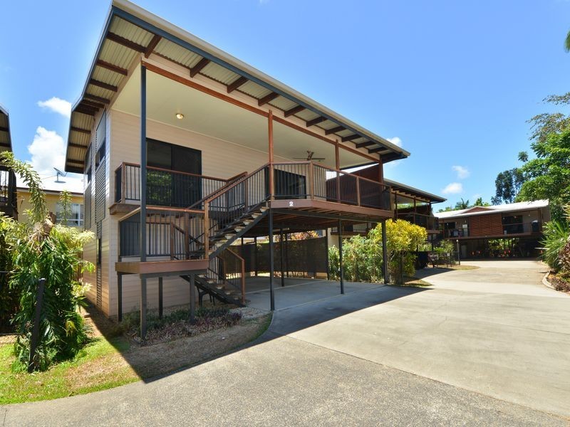 2/7 Tenni Street, Redlynch QLD 4870