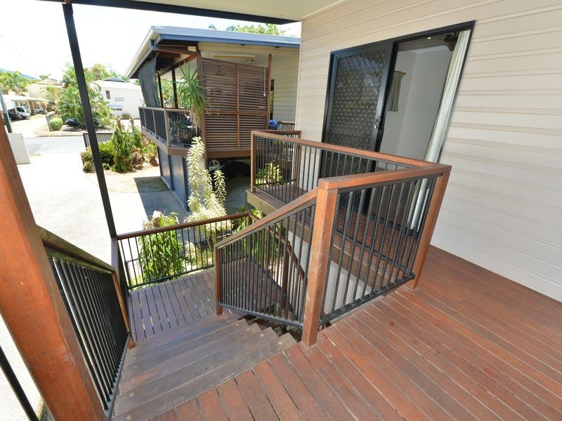 2/7 Tenni Street, Redlynch QLD 4870