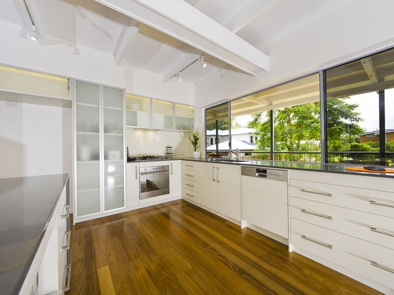 366 Pease Street, Edge Hill QLD 4870