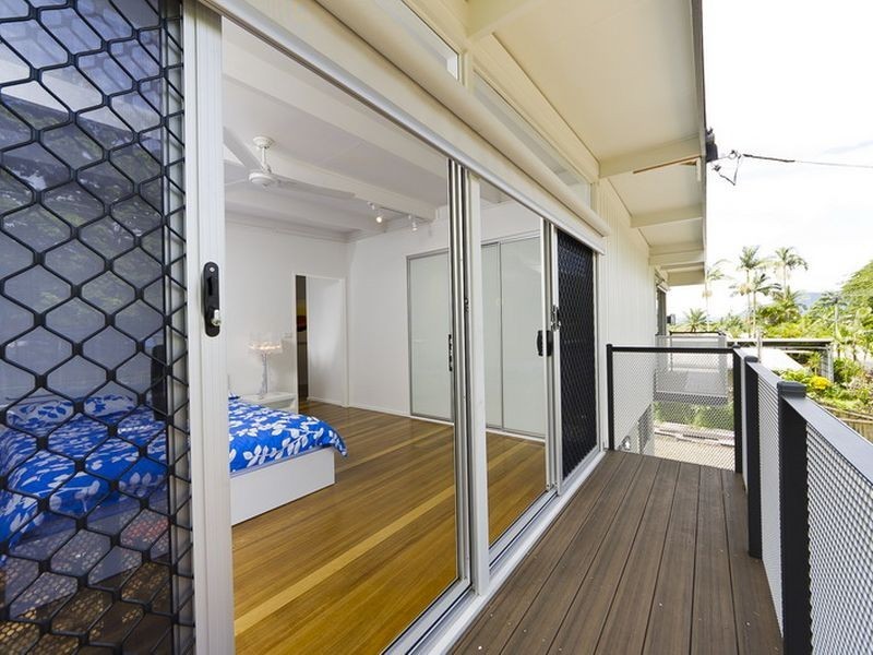 366 Pease Street, Edge Hill QLD 4870
