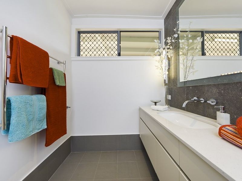 366 Pease Street, Edge Hill QLD 4870