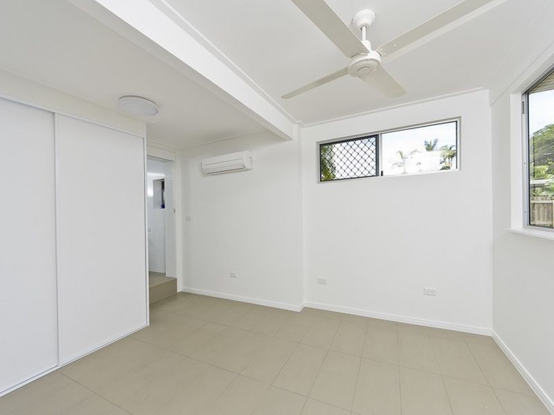 366 Pease Street, Edge Hill QLD 4870