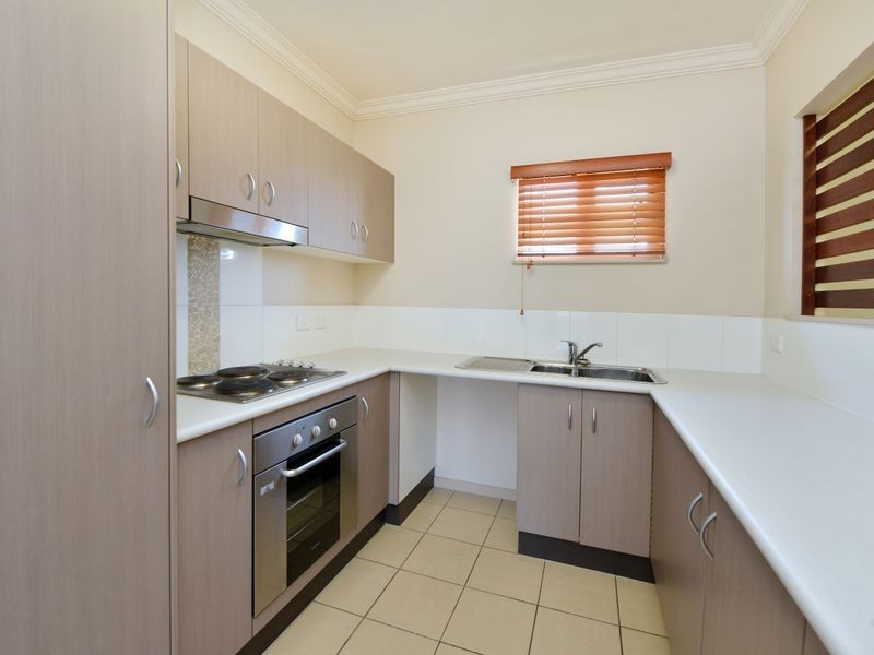 126/22 Ward Street, Mooroobool QLD 4870