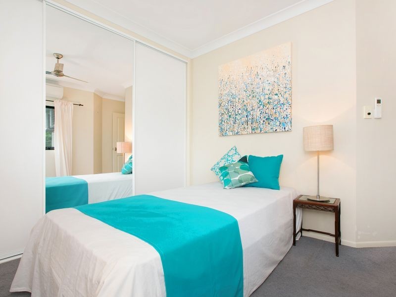 3/279 Lake Street, Cairns North QLD 4870