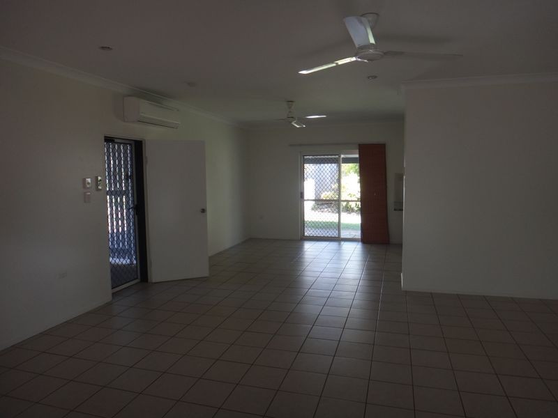 23 Cyperus Street, Redlynch QLD 4870
