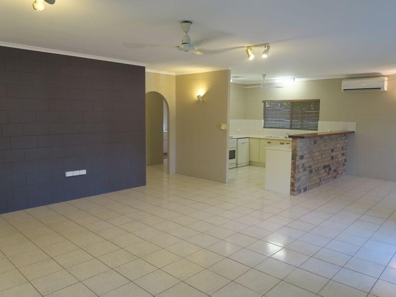 4 Butland Street, Brinsmead QLD 4870