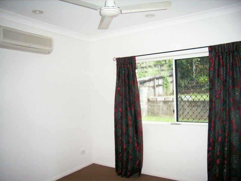 2 Goodfellow Court, Mooroobool QLD 4870