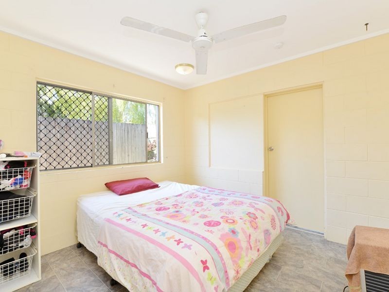 2/5 Bamboo Street, Holloways Beach QLD 4878