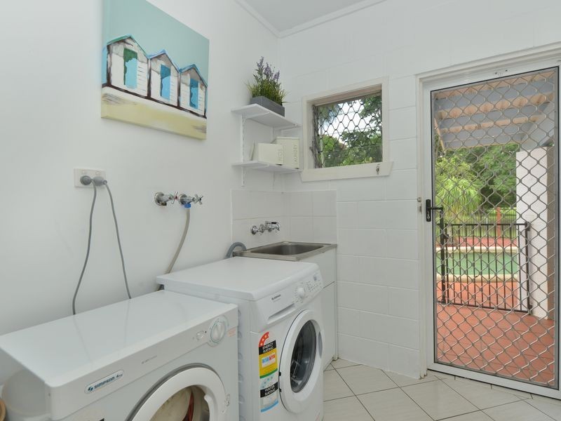 239 McManus Street, Whitfield QLD 4870