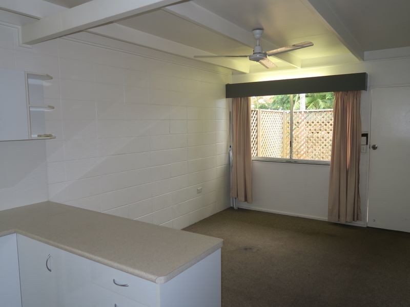 2/30 Rutherford Street, Yorkeys Knob QLD 4878
