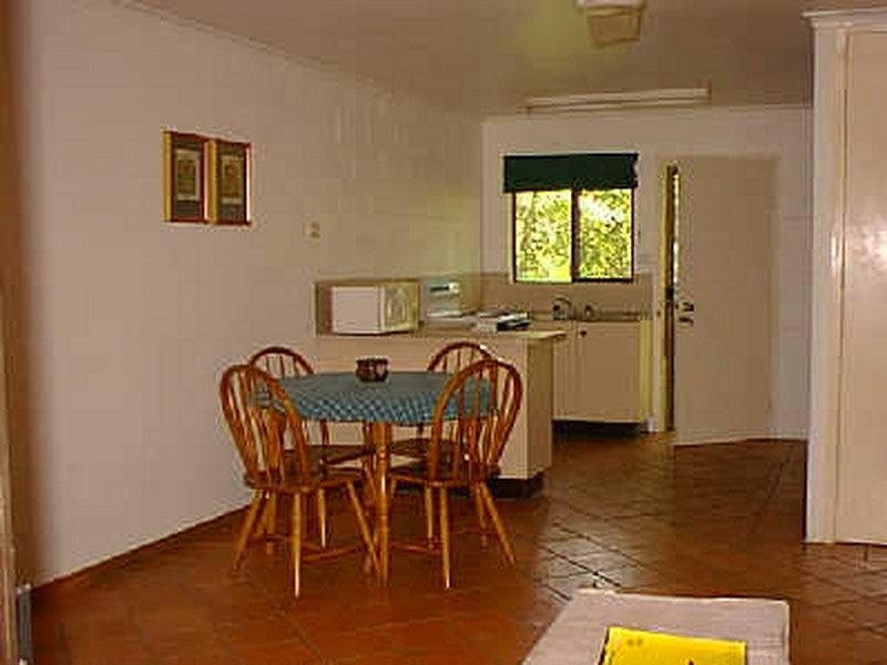 Manoora QLD 4870