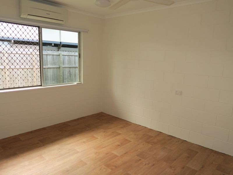 2/139 Russell Street, Edge Hill QLD 4870