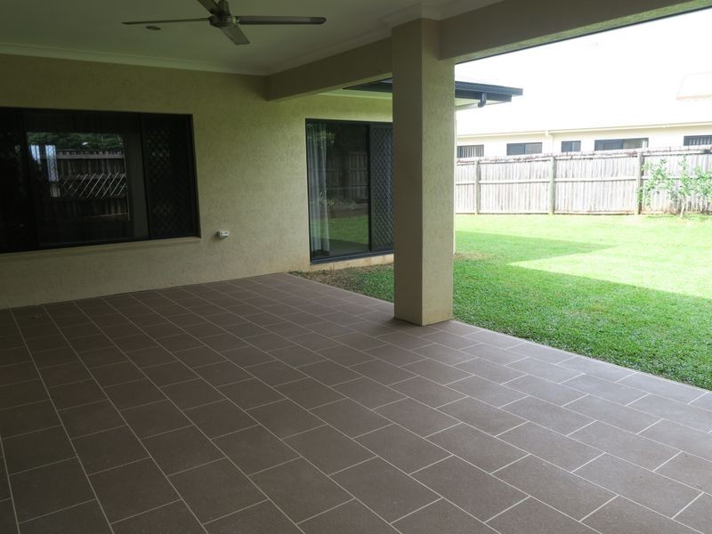 17 Derrick Street, Redlynch QLD 4870