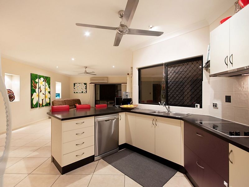 4 Yellowfin Close, Kanimbla QLD 4870