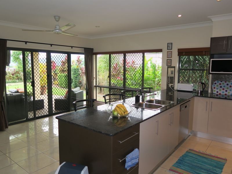 26 Greendale Close, Brinsmead QLD 4870