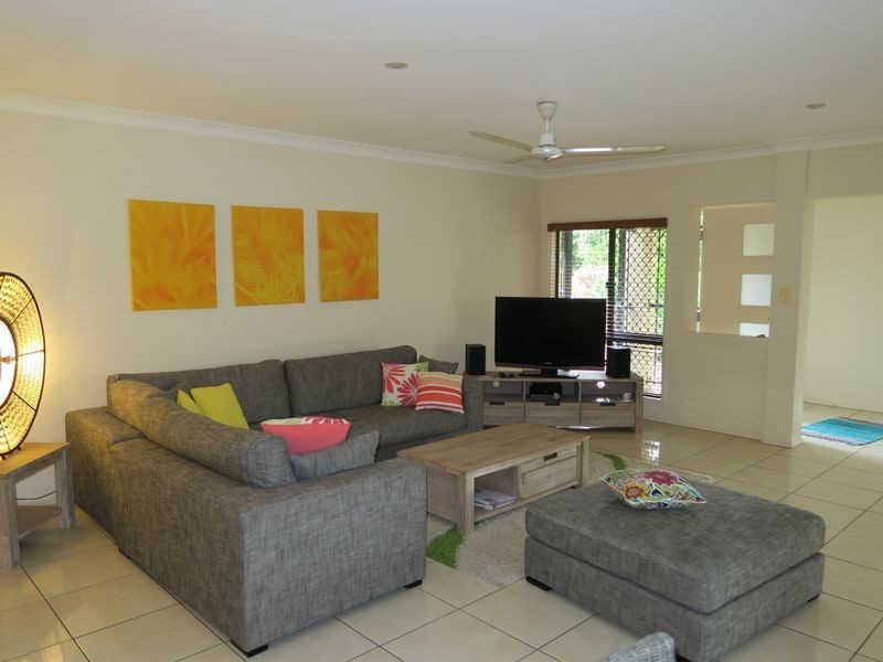 26 Greendale Close, Brinsmead QLD 4870