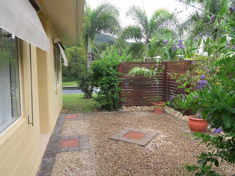 91 Jungara Road, Redlynch QLD 4870