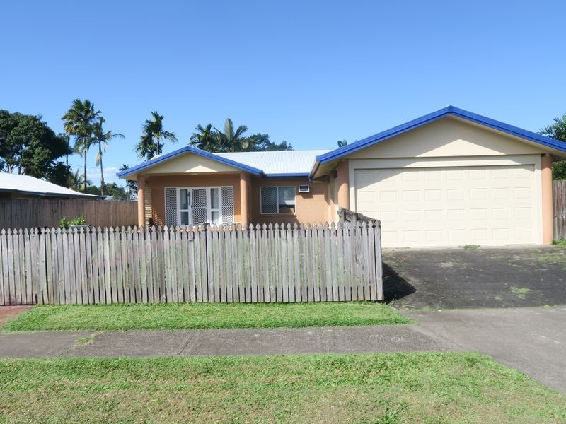 16 Ireland Crescent, Whitfield QLD 4870