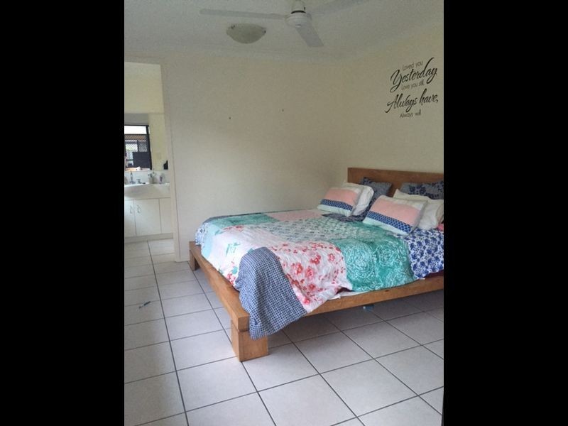 9 Stringer Close, Redlynch QLD 4870