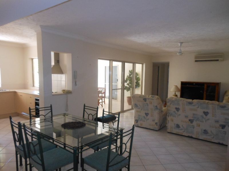 1312/2 Greenslopes Street, Cairns North QLD 4870