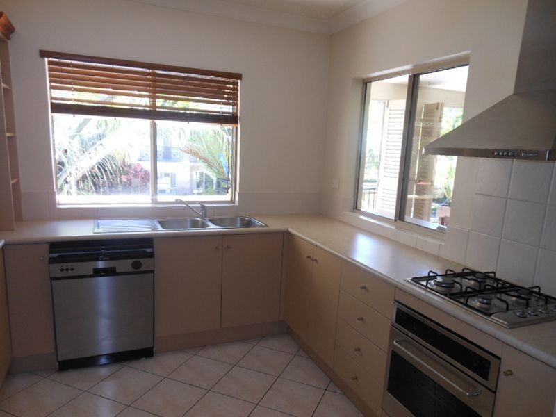 1312/2 Greenslopes Street, Cairns North QLD 4870