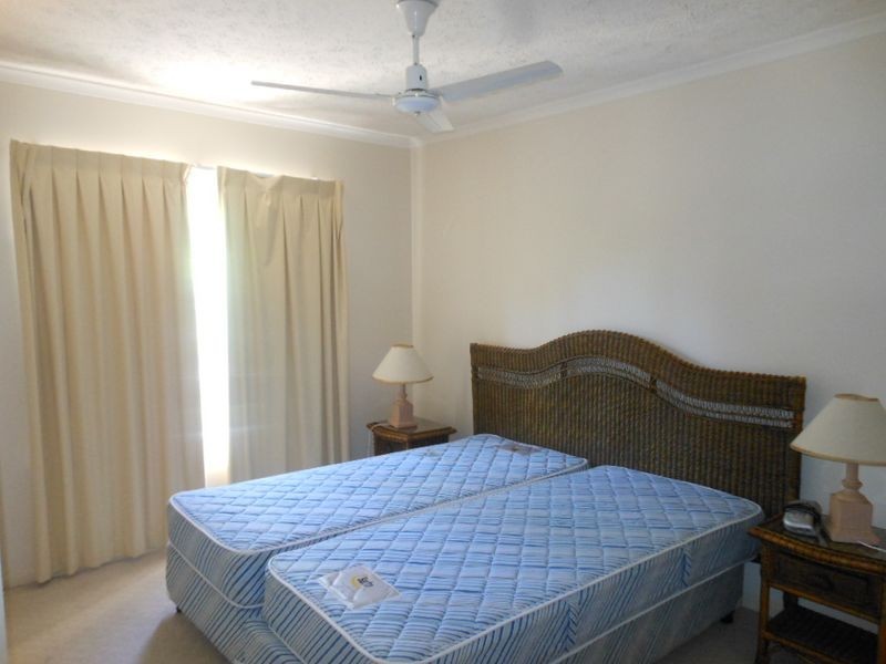 1312/2 Greenslopes Street, Cairns North QLD 4870