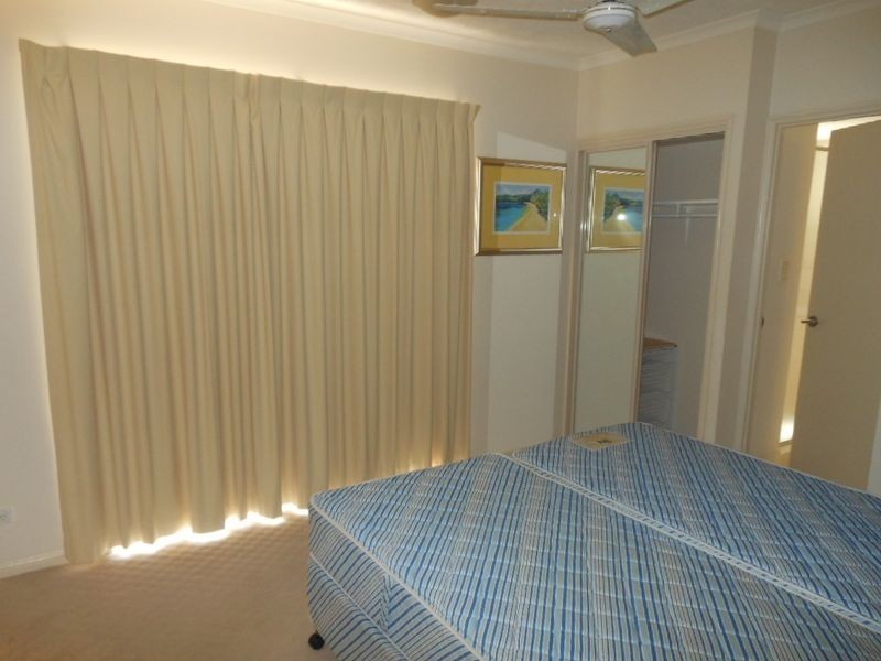 1312/2 Greenslopes Street, Cairns North QLD 4870