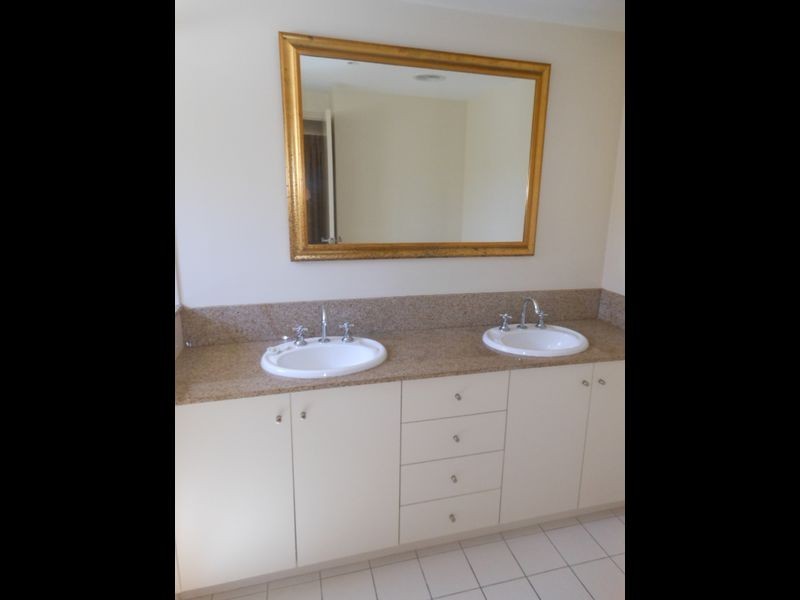 1312/2 Greenslopes Street, Cairns North QLD 4870