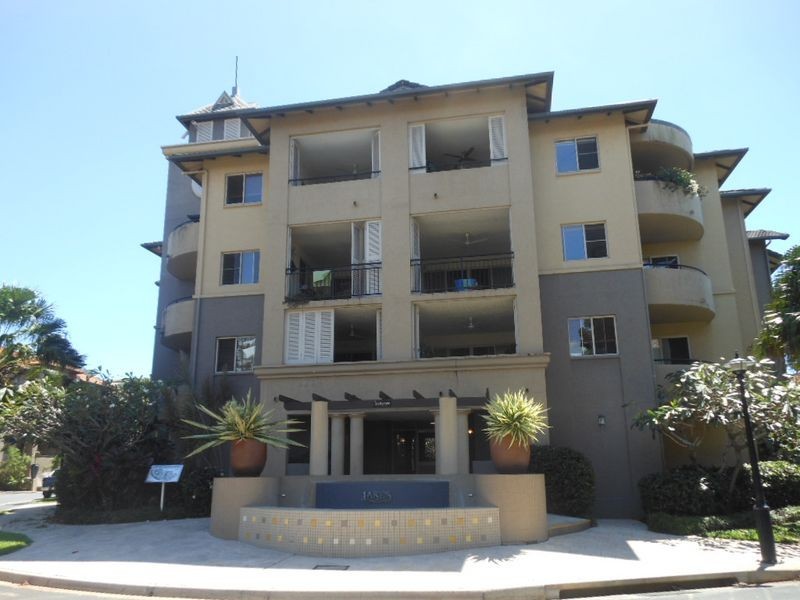 1312/2 Greenslopes Street, Cairns North QLD 4870