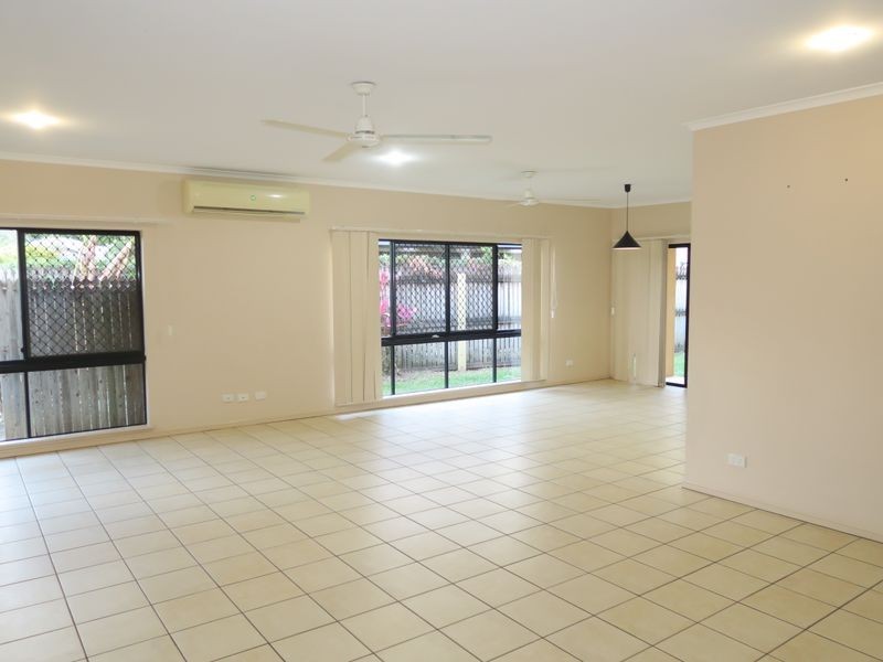 3 Chesterfield Close, Brinsmead QLD 4870