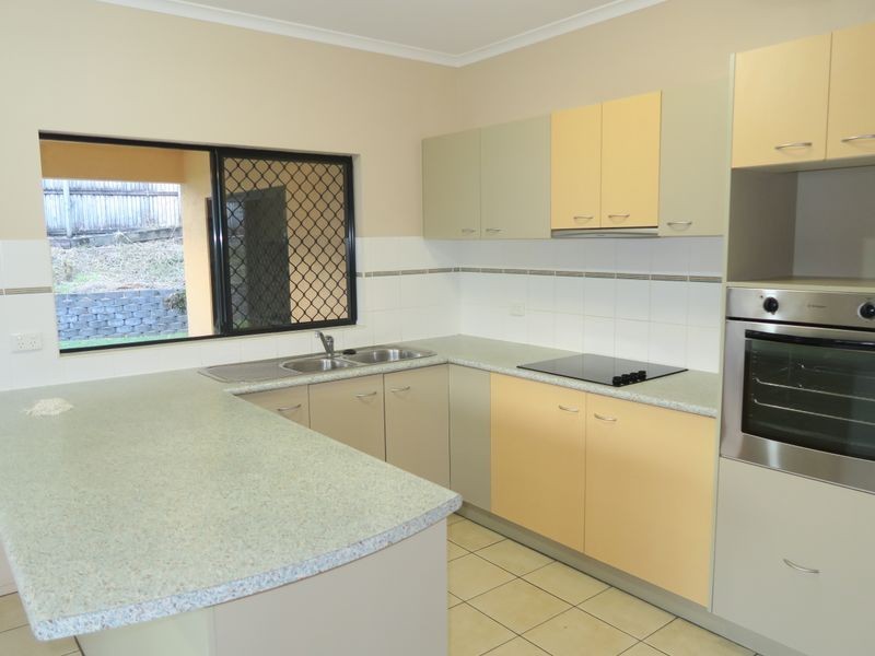 3 Chesterfield Close, Brinsmead QLD 4870