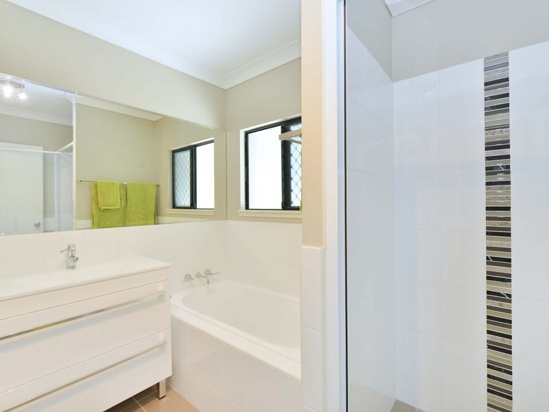 1/8 Michelia Street, Palm Cove QLD 4879