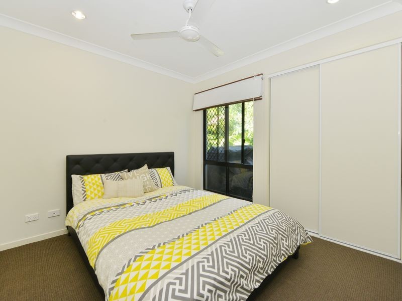 1/8 Michelia Street, Palm Cove QLD 4879