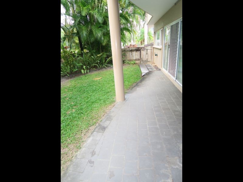 1/22 Springfield Crescent, Manoora QLD 4870