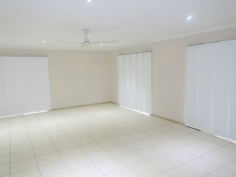 2 Lomond Close, Edge Hill QLD 4870