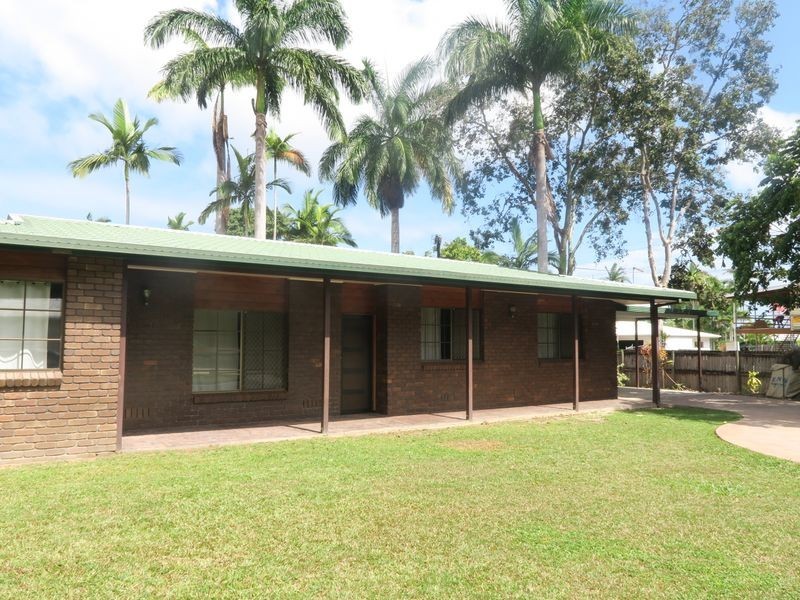 1 Skye Close, Edge Hill QLD 4870