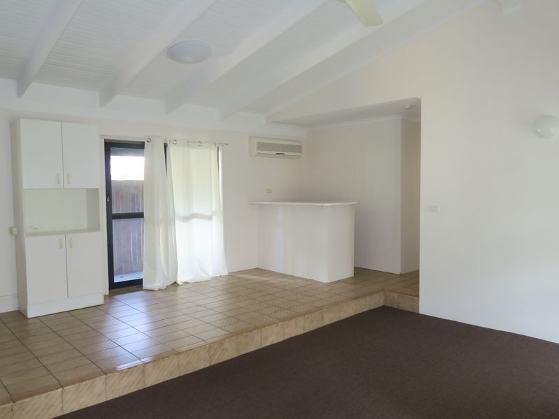 1 Skye Close, Edge Hill QLD 4870