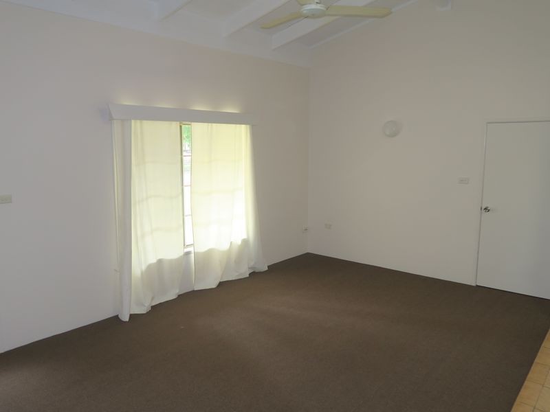 1 Skye Close, Edge Hill QLD 4870